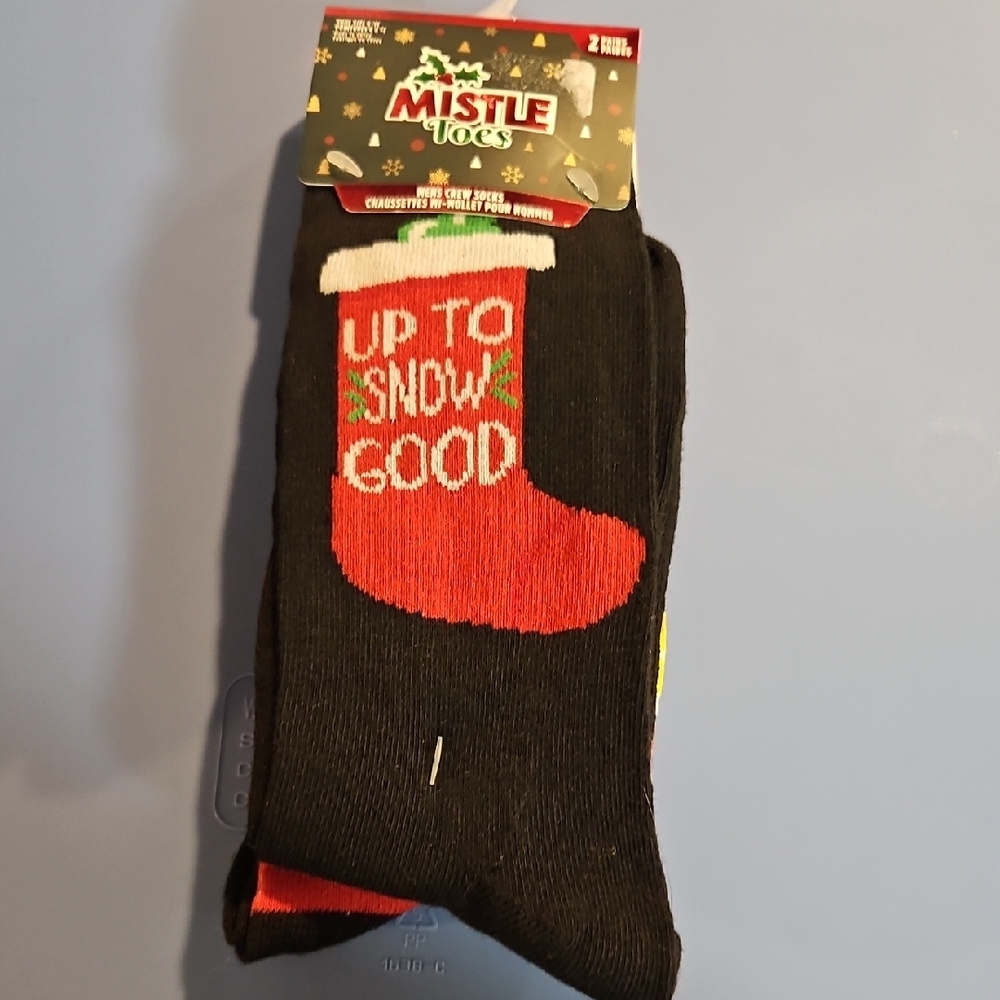 MISTLE TOES MENS CHRISTMAS CREW SOCKS: NEW IN PACK: SHOE SIZE 6-12